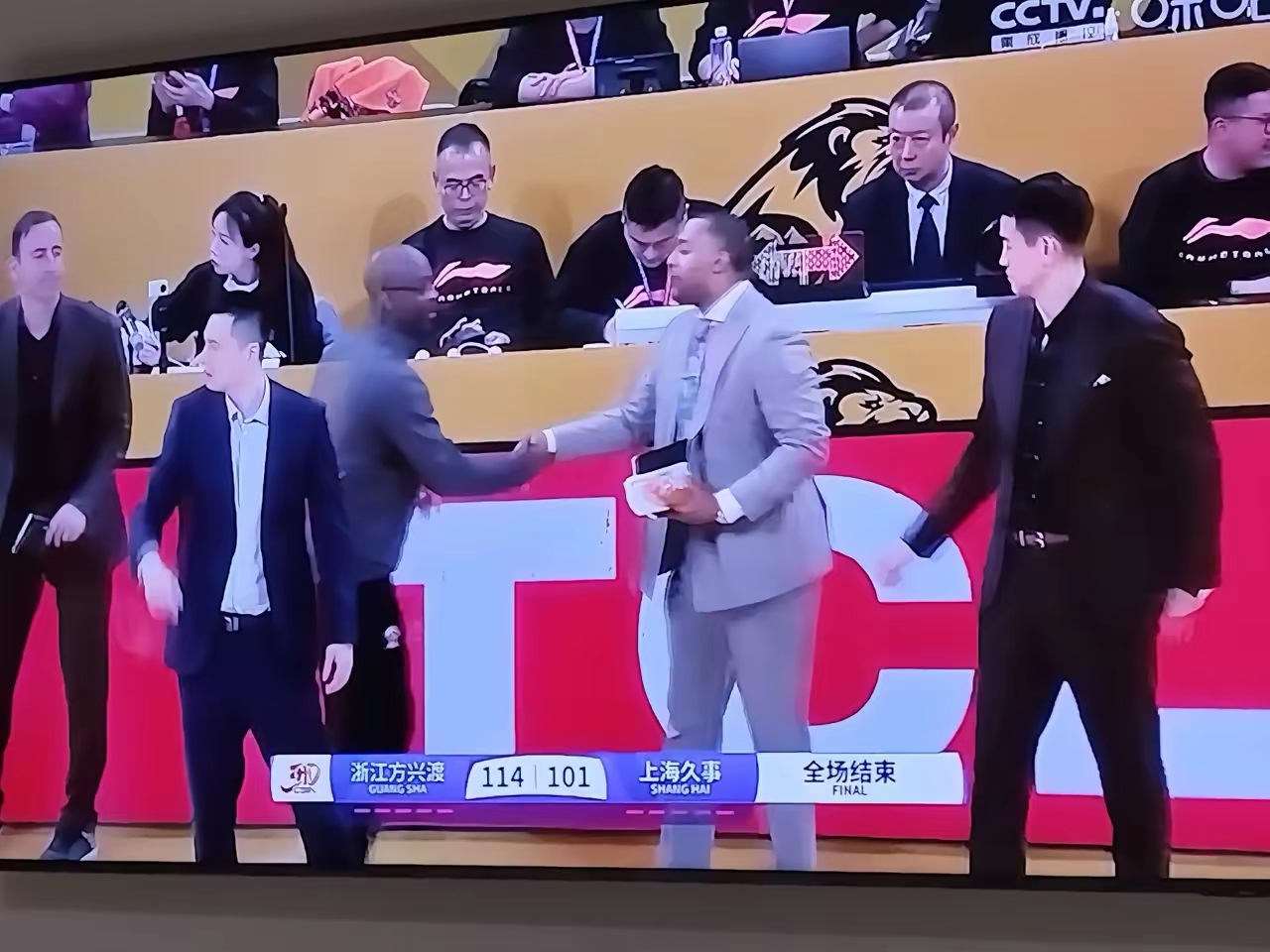 关于转折点深圳男篮内部沟通，美洲杯赛前攻防权衡，媒体盛赞，年轻球员获得机会的信息-米乐官方娱乐平台