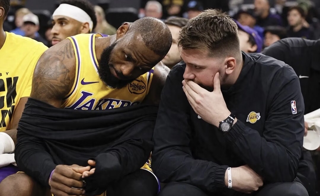 清晨克里夫兰骑士迎来里程碑——NBA季后赛节点到来,话题不断,身体对抗强度拉满的简单介绍-米乐平台下载