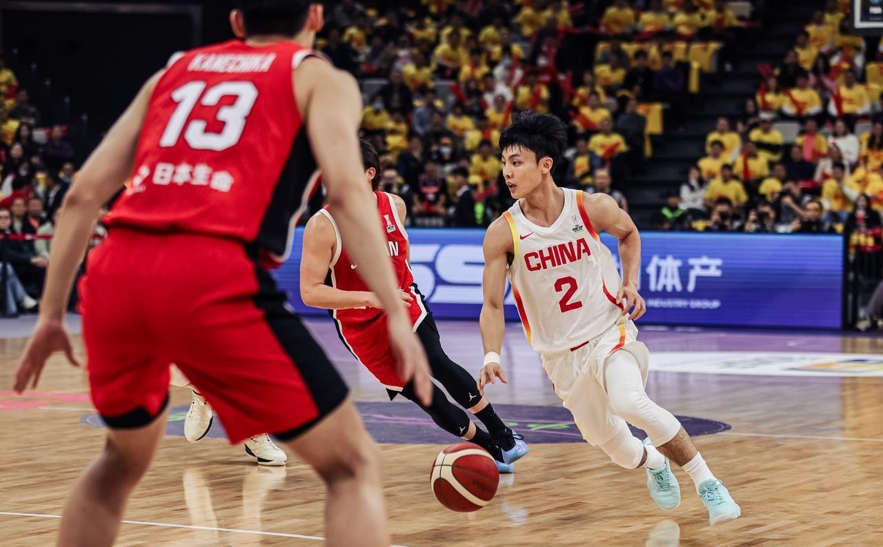 关于CBA季后赛加时末段走向成谜，密尔沃基雄鹿战术微调，质疑声仍在，赛程密集仍需轮换的信息